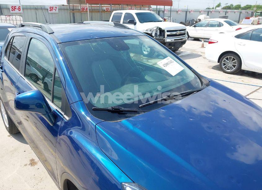 Photo 17 of 2020 Chevrolet Trax FWD LT (VIN 3GNCJLSB2LL308702)