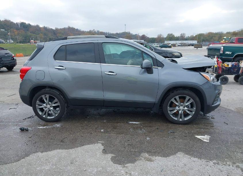 Photo 13 of 2020 Chevrolet Trax FWD LT (VIN 3GNCJLSB2LL308988)