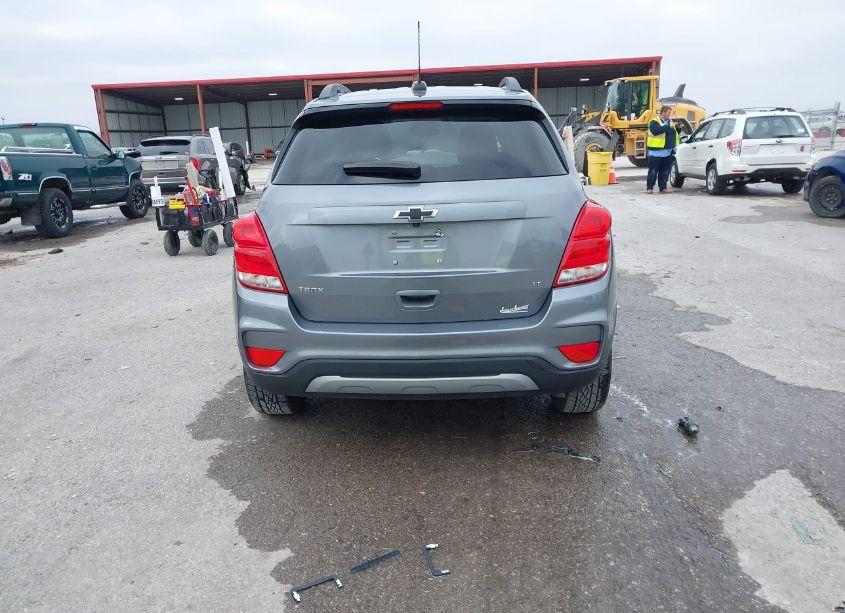 Photo 16 of 2020 Chevrolet Trax FWD LT (VIN 3GNCJLSB2LL308988)