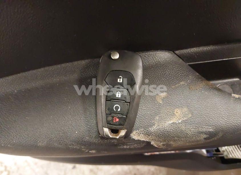 Photo 11 of 2020 Chevrolet Trax FWD LT (VIN 3GNCJLSB2LL319876)