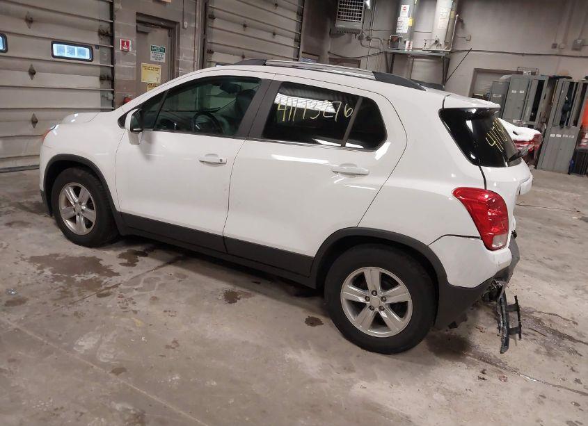 Photo 3 of 2015 Chevrolet Trax LT (VIN 3GNCJLSB3FL167384)