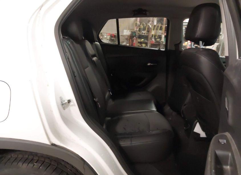 Photo 8 of 2015 Chevrolet Trax LT (VIN 3GNCJLSB3FL167384)