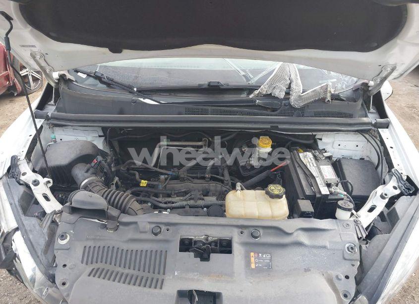 Photo 10 of 2016 Chevrolet Trax LT (VIN 3GNCJLSB3GL176894)