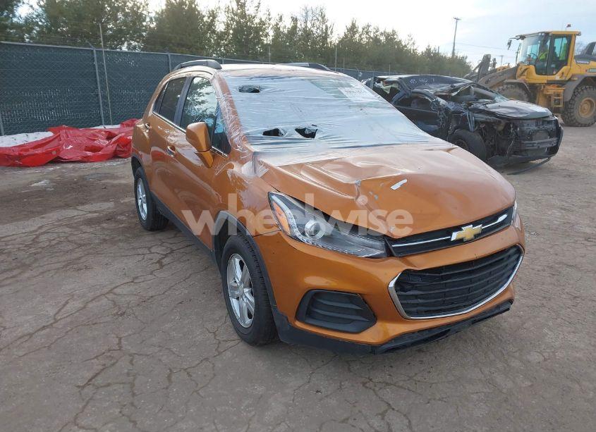 2017 Chevrolet Trax LT (VIN 3GNCJLSB3HL155254) main photo