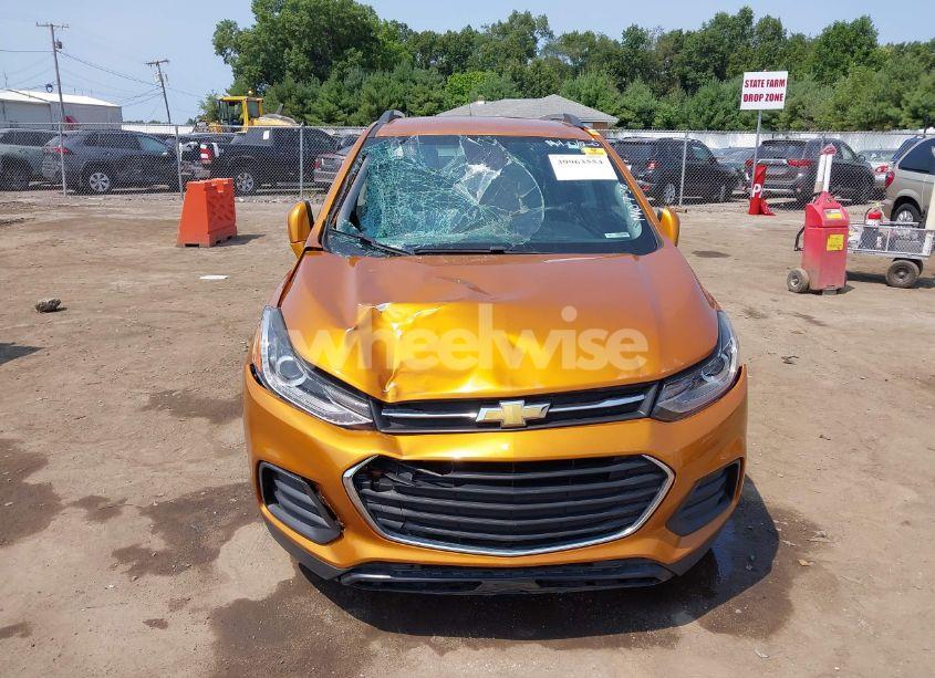 Photo 12 of 2017 Chevrolet Trax LT (VIN 3GNCJLSB3HL155254)