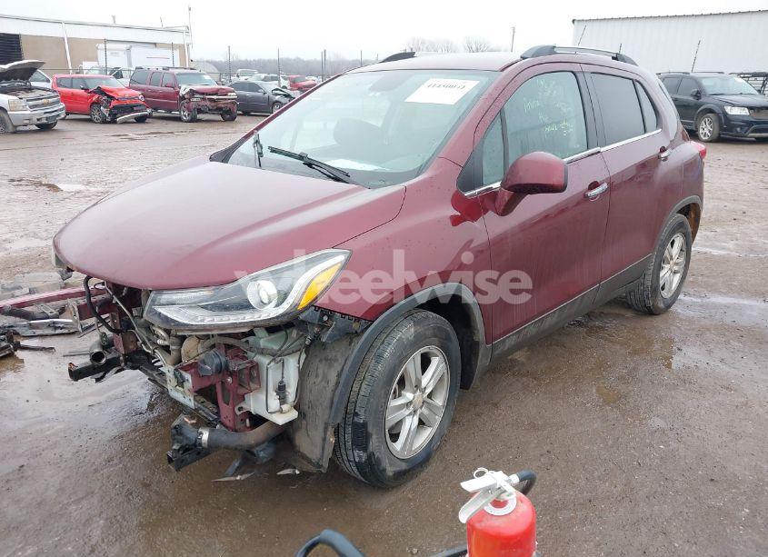 Photo 2 of 2017 Chevrolet Trax LT (VIN 3GNCJLSB3HL159787)