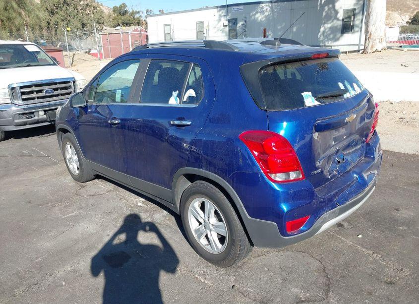 Photo 3 of 2017 Chevrolet Trax LT (VIN 3GNCJLSB3HL199500)