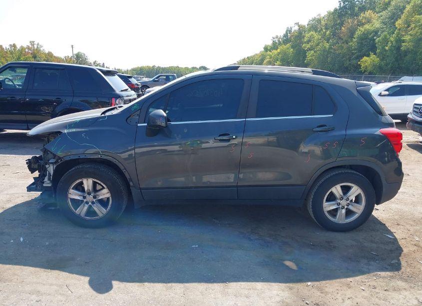 Photo 15 of 2017 Chevrolet Trax LT (VIN 3GNCJLSB3HL236352)