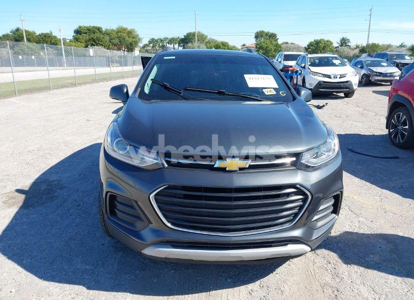 Photo 13 of 2018 Chevrolet Trax LT (VIN 3GNCJLSB3JL209237)