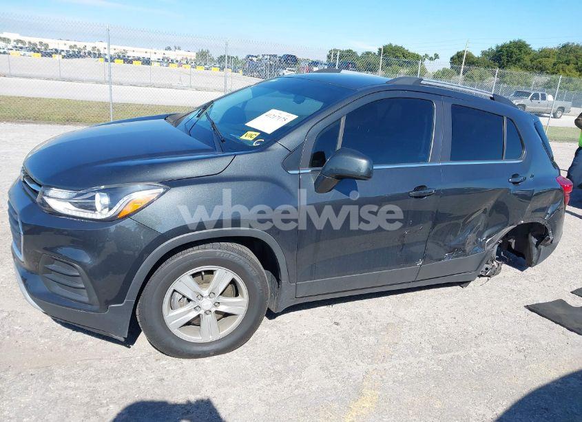 Photo 15 of 2018 Chevrolet Trax LT (VIN 3GNCJLSB3JL209237)