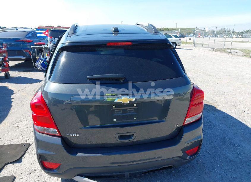 Photo 17 of 2018 Chevrolet Trax LT (VIN 3GNCJLSB3JL209237)