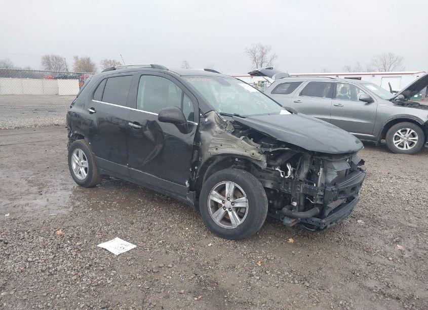 2018 Chevrolet Trax LT (VIN 3GNCJLSB3JL286593) main photo