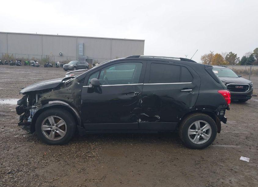 Photo 14 of 2018 Chevrolet Trax LT (VIN 3GNCJLSB3JL286593)