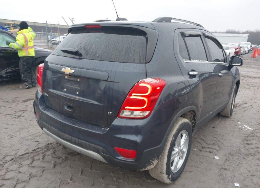 Photo 4 of 2018 Chevrolet Trax LT (VIN 3GNCJLSB3JL377542)