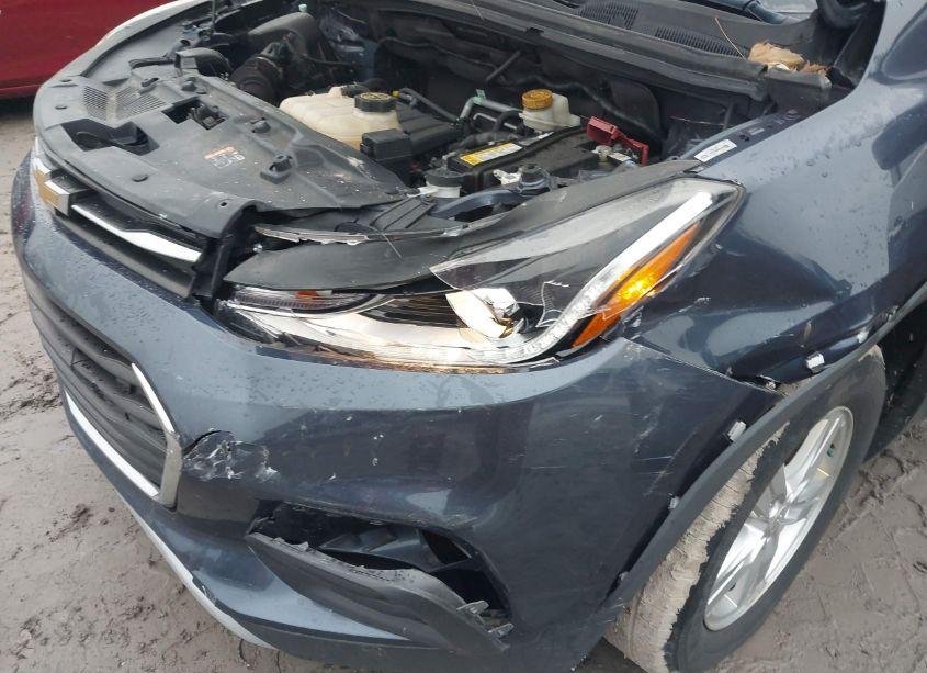 Photo 6 of 2018 Chevrolet Trax LT (VIN 3GNCJLSB3JL377542)