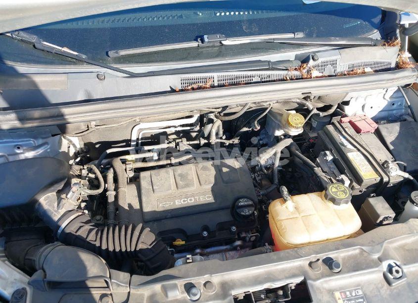 Photo 10 of 2019 Chevrolet Trax LT (VIN 3GNCJLSB3KL167363)