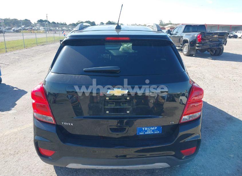 Photo 16 of 2019 Chevrolet Trax LT (VIN 3GNCJLSB3KL177729)