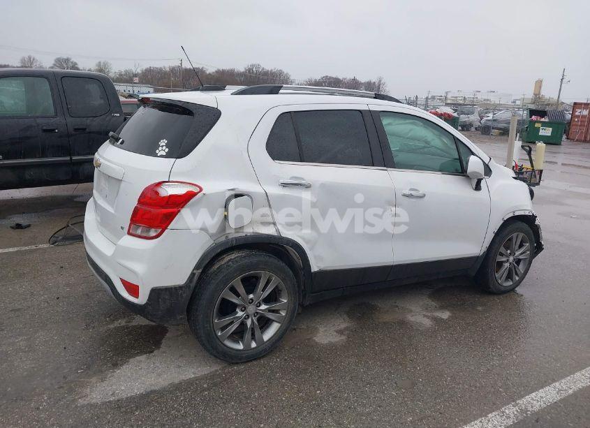Photo 14 of 2019 Chevrolet Trax LT (VIN 3GNCJLSB3KL212561)