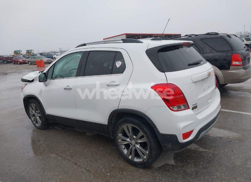 Photo 15 of 2019 Chevrolet Trax LT (VIN 3GNCJLSB3KL212561)