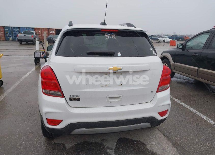 Photo 17 of 2019 Chevrolet Trax LT (VIN 3GNCJLSB3KL212561)