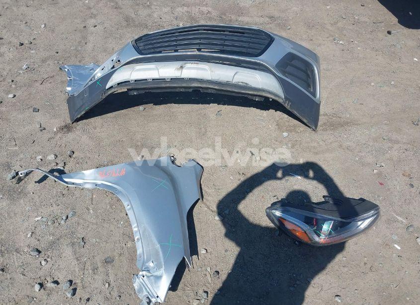 Photo 12 of 2019 Chevrolet Trax LT (VIN 3GNCJLSB3KL341013)