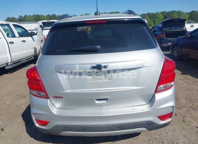 Photo 17 of 2019 Chevrolet Trax LT (VIN 3GNCJLSB3KL341013)