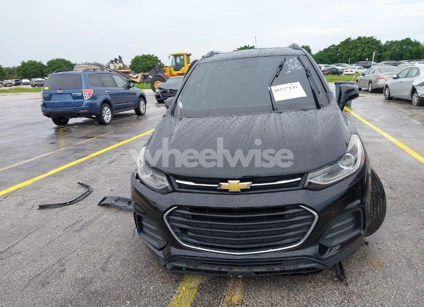 Photo 13 of 2020 Chevrolet Trax FWD LT (VIN 3GNCJLSB3LL281798)