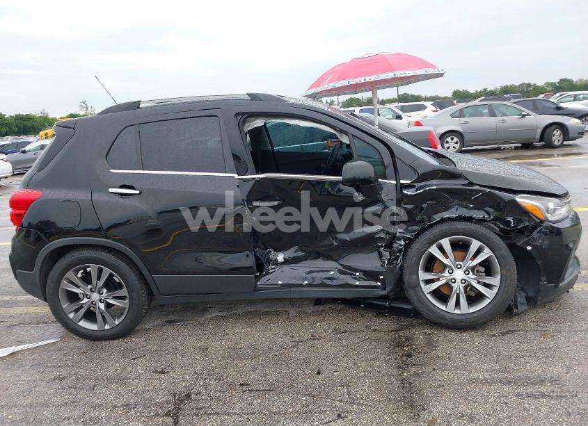 Photo 14 of 2020 Chevrolet Trax FWD LT (VIN 3GNCJLSB3LL281798)