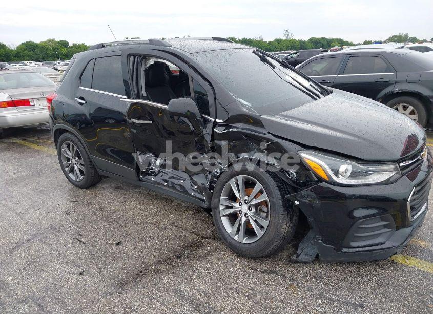 Photo 18 of 2020 Chevrolet Trax FWD LT (VIN 3GNCJLSB3LL281798)