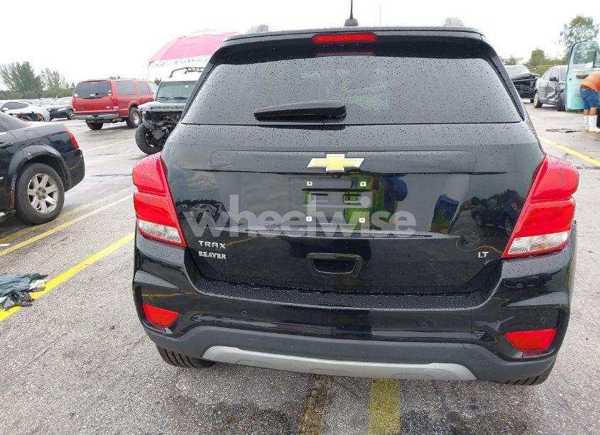 Photo 20 of 2020 Chevrolet Trax FWD LT (VIN 3GNCJLSB3LL281798)