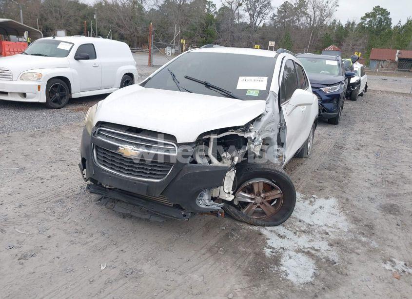 Photo 2 of 2015 Chevrolet Trax LT (VIN 3GNCJLSB4FL184372)