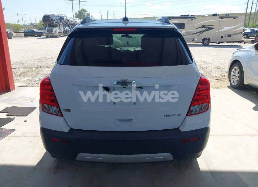 Photo 16 of 2016 Chevrolet Trax LT (VIN 3GNCJLSB4GL161479)