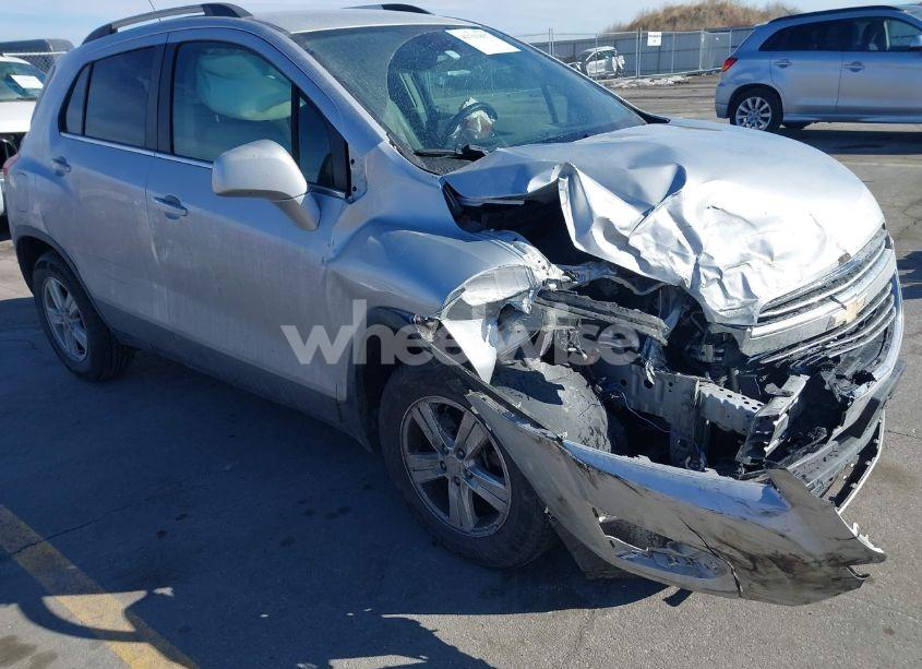 2016 Chevrolet Trax LT (VIN 3GNCJLSB4GL243373) main photo