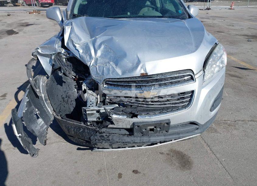Photo 6 of 2016 Chevrolet Trax LT (VIN 3GNCJLSB4GL243373)