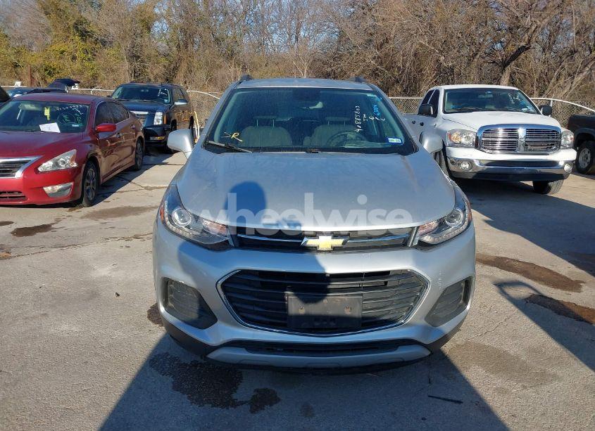 Photo 6 of 2017 Chevrolet Trax LT (VIN 3GNCJLSB4HL164092)