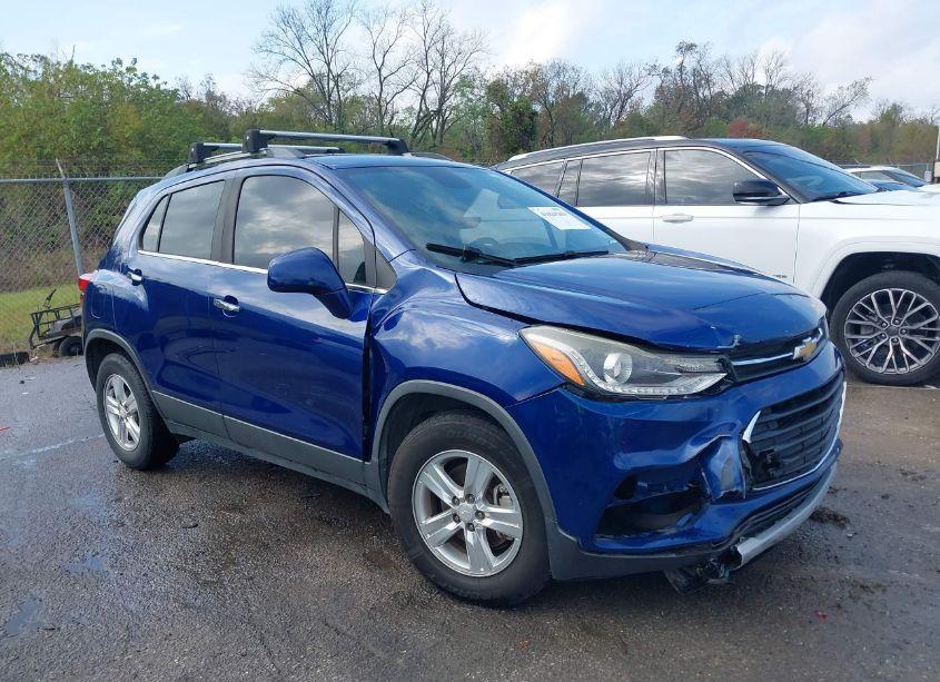 2017 Chevrolet Trax LT (VIN 3GNCJLSB4HL165078) main photo