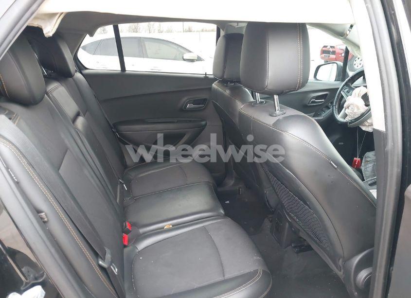 Photo 8 of 2018 Chevrolet Trax LT (VIN 3GNCJLSB4JL189256)