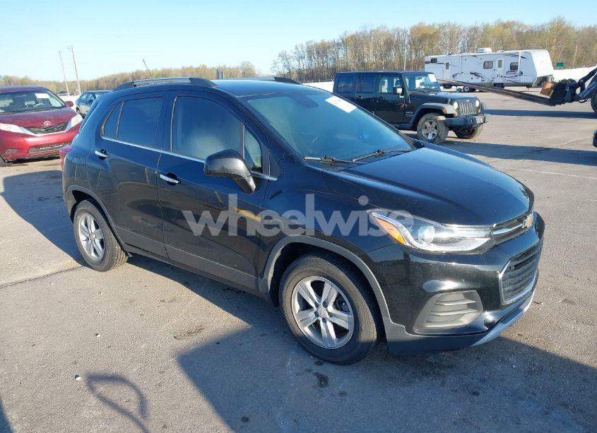 2019 Chevrolet Trax LT (VIN 3GNCJLSB4KL171129) main photo