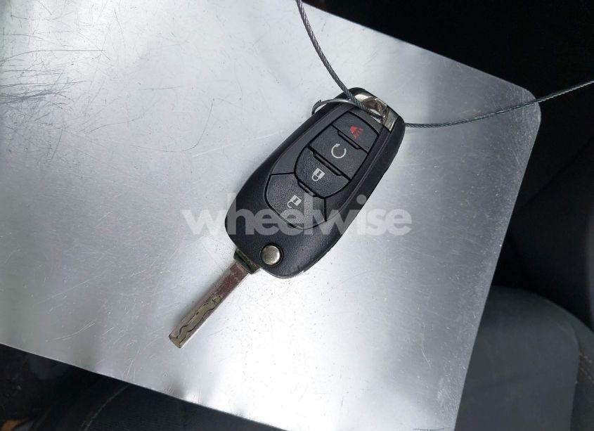 Photo 11 of 2019 Chevrolet Trax LT (VIN 3GNCJLSB4KL256651)