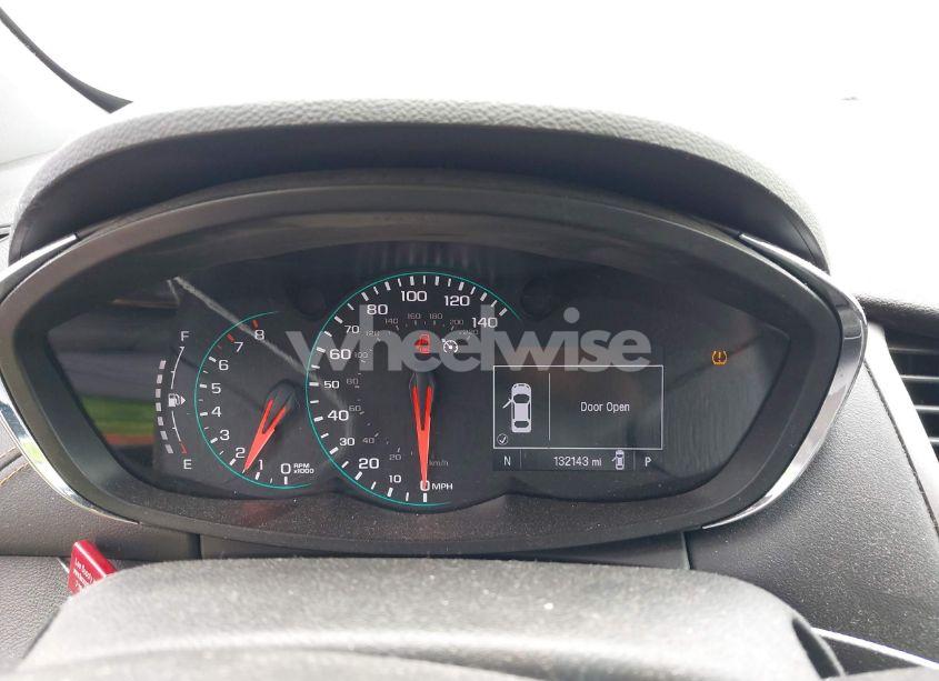 Photo 7 of 2019 Chevrolet Trax LT (VIN 3GNCJLSB4KL256651)