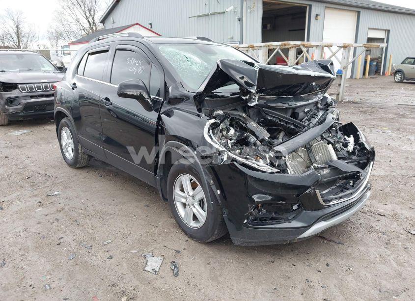 2020 Chevrolet Trax FWD LT (VIN 3GNCJLSB4LL226051) main photo