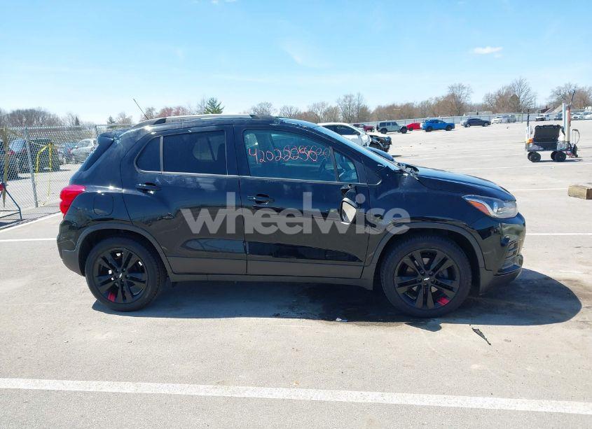 Photo 13 of 2020 Chevrolet Trax FWD LT (VIN 3GNCJLSB4LL319247)