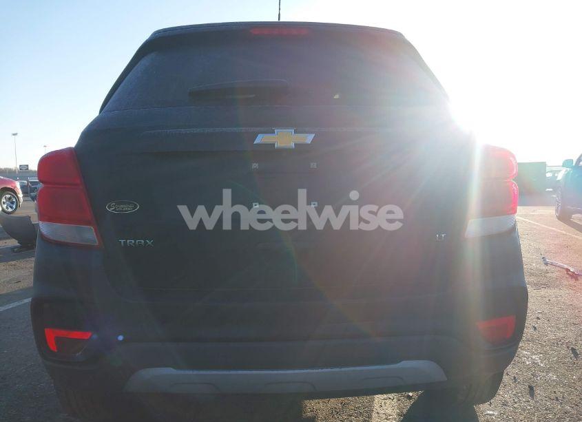 Photo 16 of 2020 Chevrolet Trax FWD LT (VIN 3GNCJLSB4LL334198)
