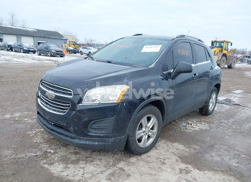 Photo 2 of 2015 Chevrolet Trax LT (VIN 3GNCJLSB5FL252453)