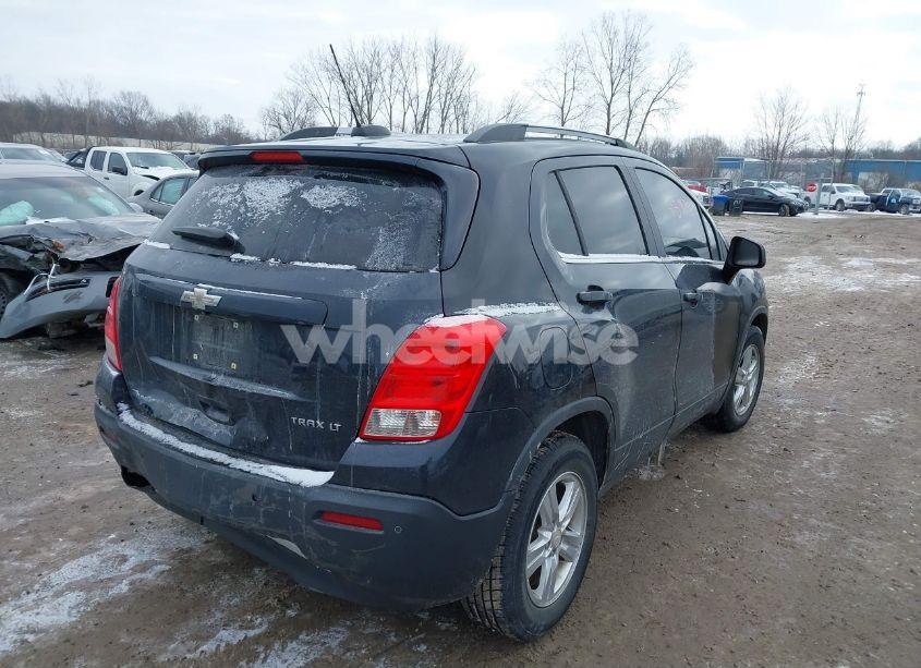 Photo 4 of 2015 Chevrolet Trax LT (VIN 3GNCJLSB5FL252453)