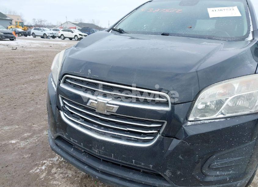 Photo 6 of 2015 Chevrolet Trax LT (VIN 3GNCJLSB5FL252453)