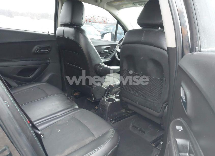Photo 8 of 2015 Chevrolet Trax LT (VIN 3GNCJLSB5FL252453)