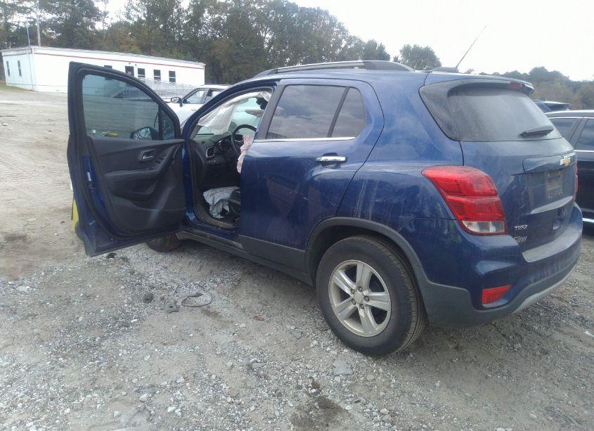 Photo 3 of 2017 Chevrolet Trax LT (VIN 3GNCJLSB5HL206768)