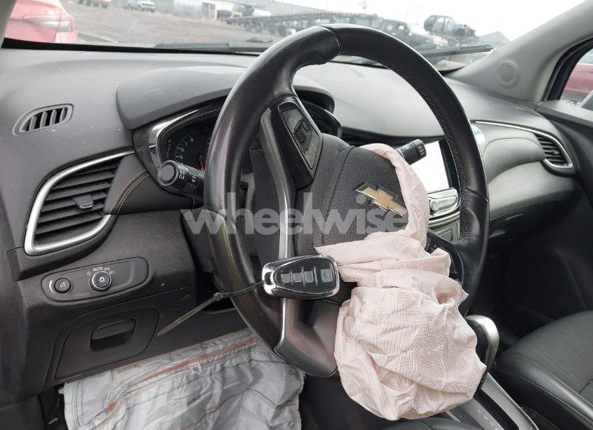 Photo 11 of 2017 Chevrolet Trax LT (VIN 3GNCJLSB5HL232190)