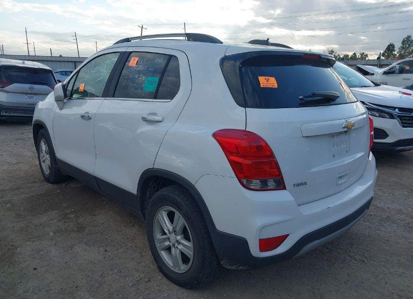 Photo 3 of 2018 Chevrolet Trax LT (VIN 3GNCJLSB5JL159456)